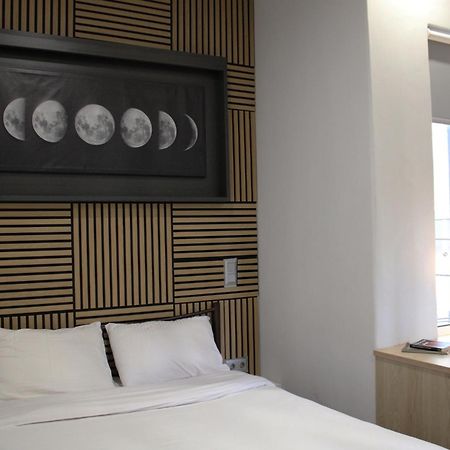 Aris Premium Accommodations Athènes Extérieur photo